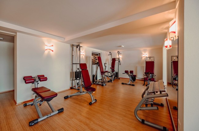 Kraftgeräte zum Trainieren