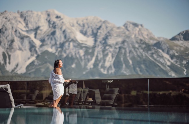 Infinitypool with scenic view