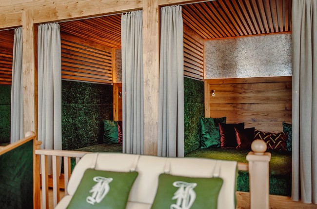 Kuschelecken im Wald-Panorama Ruheraum