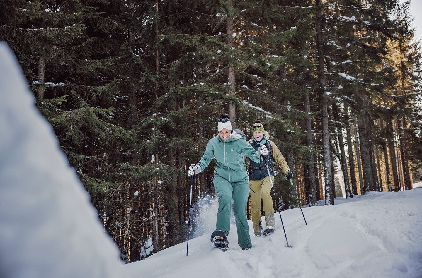 Schneeschuhwanderung durch den Winterwald